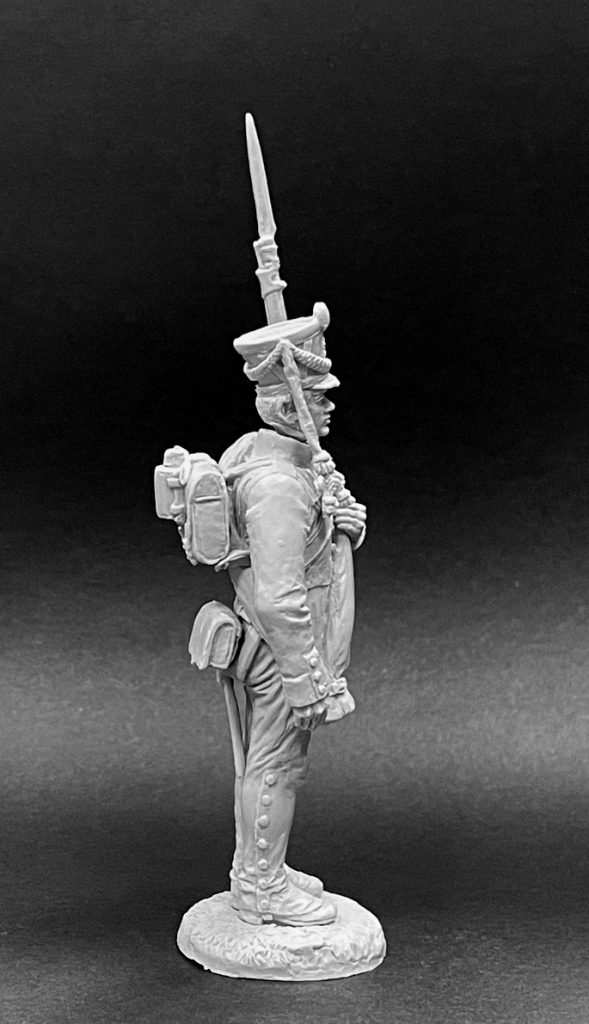 CHM-54268(М). Рядовой мушкетерских (или егерских) полков, Россия 1812-14 гг. (2 варианта голов, 2 варианта рук, 2 варианта патронных сумок, 2 варианта штыковых ножен).  54 мм. Материал - белый металл. Chronos Miniatures