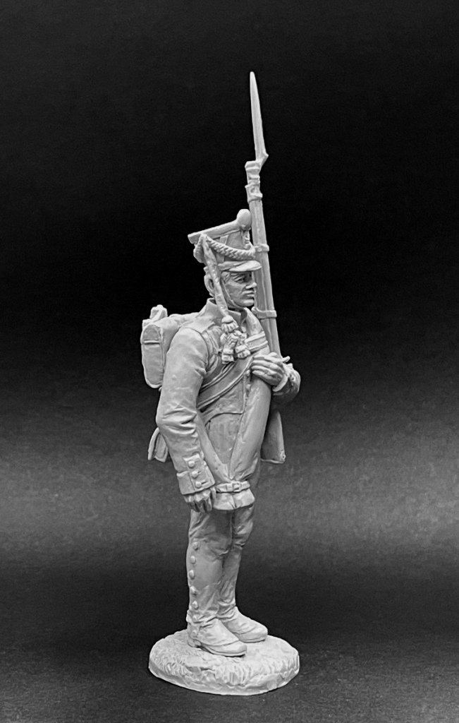 CHM-54268(М). Рядовой мушкетерских (или егерских) полков, Россия 1812-14 гг. (2 варианта голов, 2 варианта рук, 2 варианта патронных сумок, 2 варианта штыковых ножен).  54 мм. Материал - белый металл. Chronos Miniatures