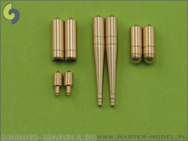 AM-72-005 Набор вооружения для ранних Spitfire крыло тип Е, пушки Hispano 20мм и Browning 12,7мм два варианта