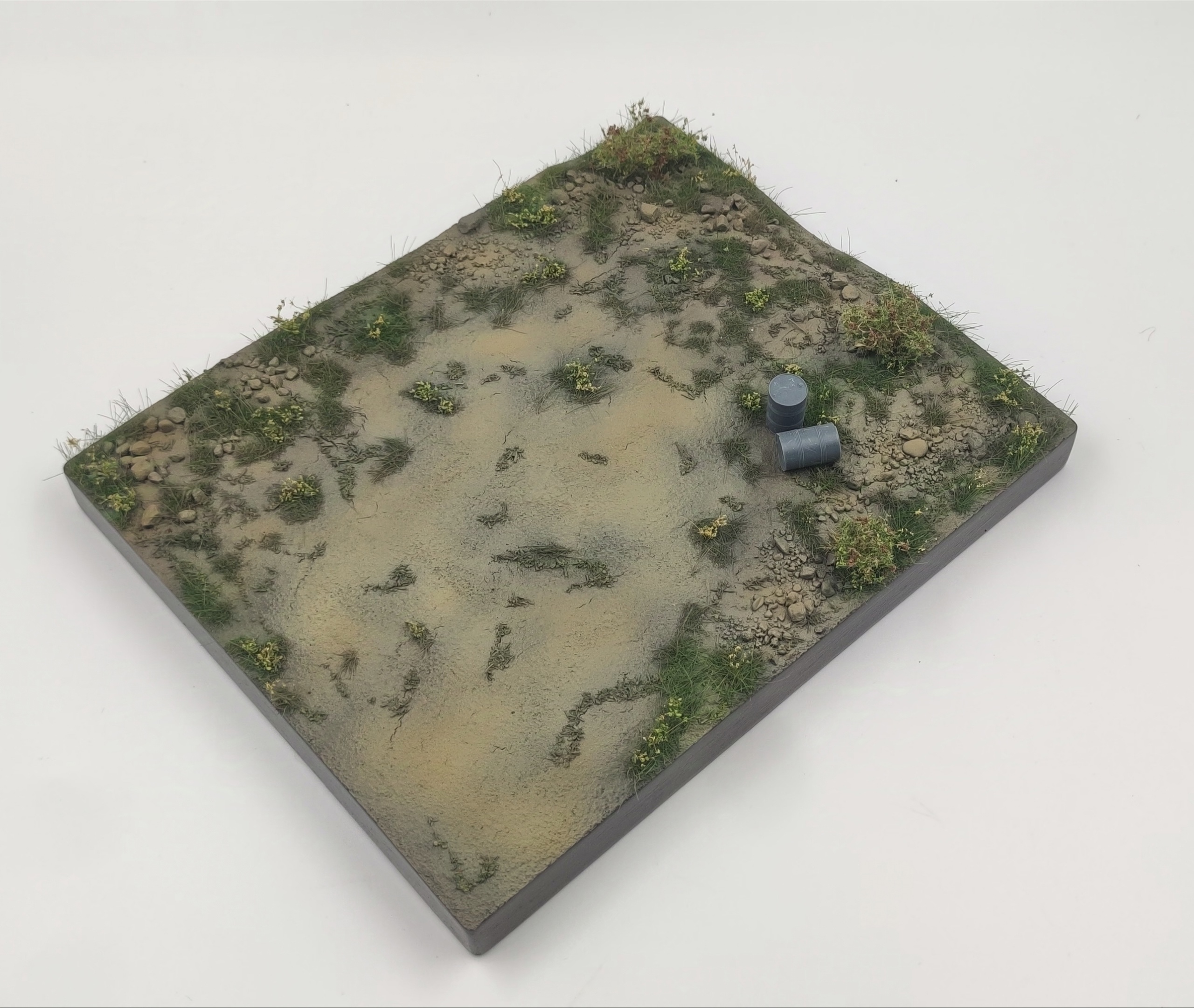 HE-48037 Подставка в поле (бочки в комплекте) Размер 24*20см