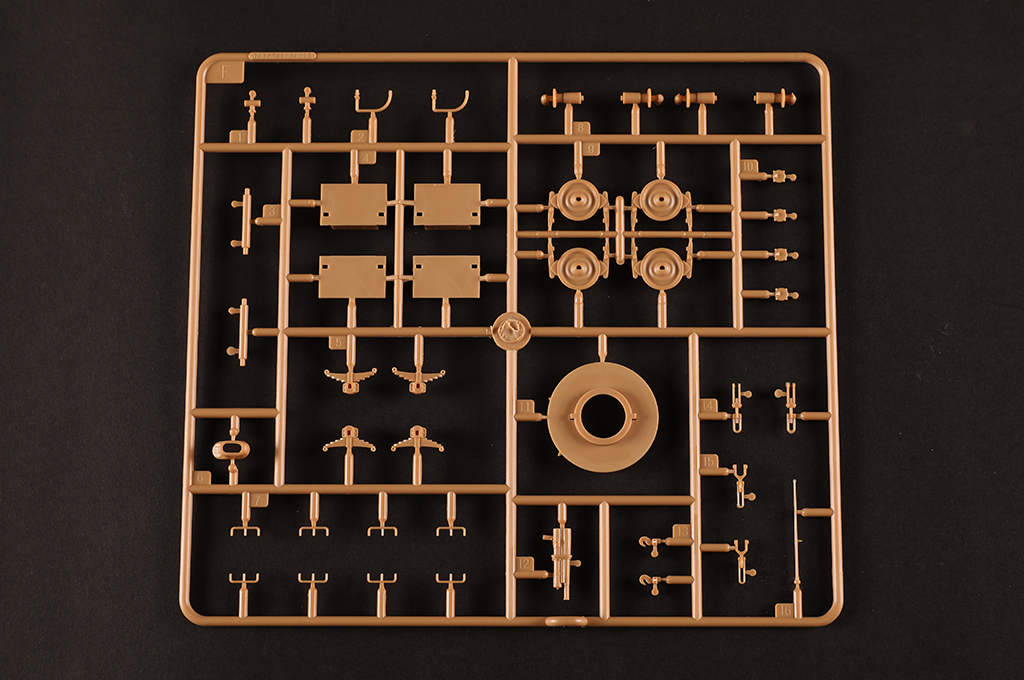 82954HB Сборная модель Немецкая бронеплатфома German Panzerjagerwagen Vol.1 Hobby Boss