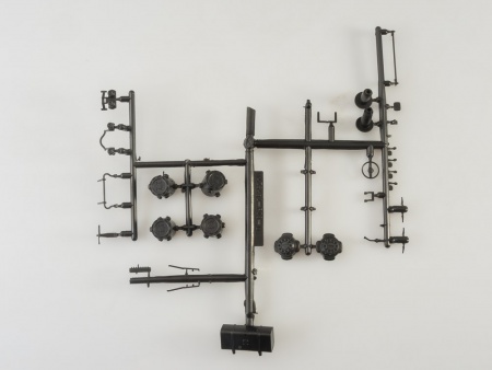 1177KIT Сборная модель МАЗ-6422 седельный тягач, поздний AVD Models