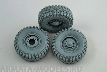 35085 Набор колес О-47АНаташка для автомобиля Урал- 375,4320 (6шт плюс запаска) для моделей Звезда,Трумпетер, ИСМ